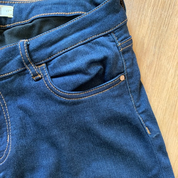 Eighty Two Jr. Ladies Skinny Jeggings - Picture 7 of 16